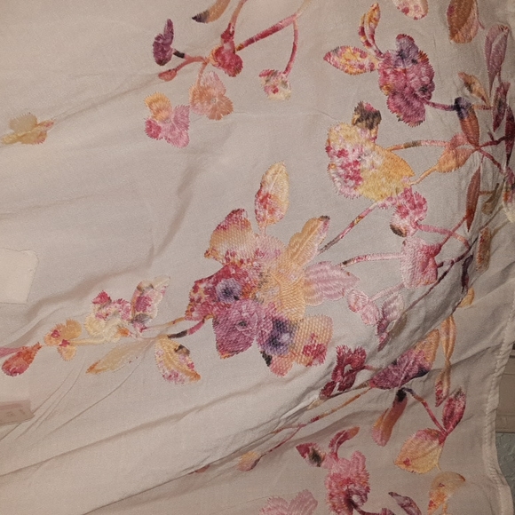 Embroidered floral top womens, signature studio. - Picture 8 of 9